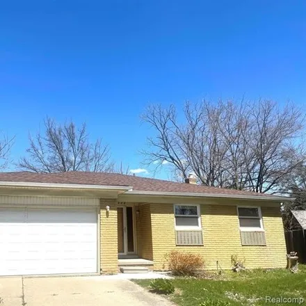 Rent this 3 bed house on 16704 Pennsylvania Street in Southfield, MI 48075