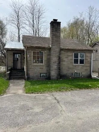 Image 1 - 6149 East 4th Avenue, Gary, IN 46403, USA - House for sale