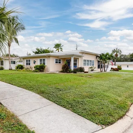 Image 4 - 320 43rd Avenue, Saint Pete Beach, Pinellas County, FL 33706, USA - House for sale