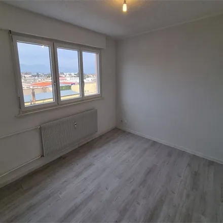 Rent this 2 bed apartment on 133 Rue du Ladhof in 68000 Colmar, France