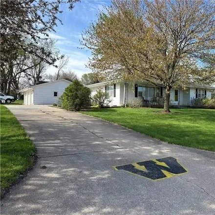 Image 2 - 614 West Hutchings Street, Winterset, IA 50273, USA - House for sale