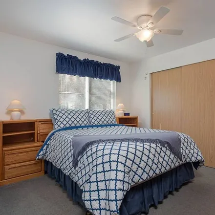 Rent this 2 bed condo on Leavenworth