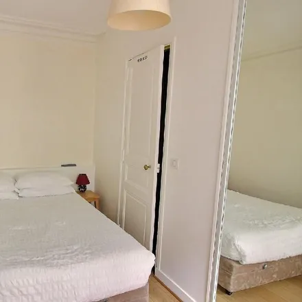Rent this 2 bed apartment on 43 Avenue de la Bourdonnais in 75007 Paris, France