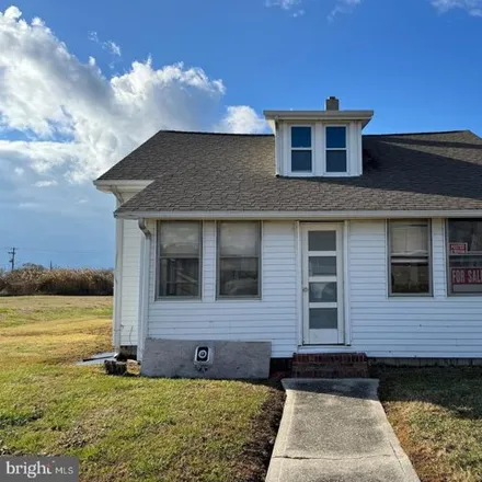 Buy this 3 bed house on 406 Charlotte Avenue in Crisfield, MD 21817