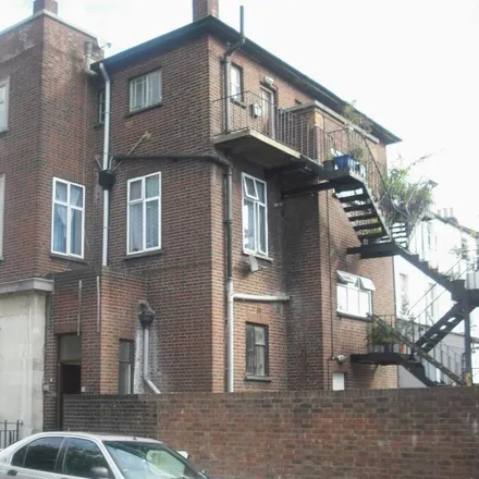 Rent this 3 bed apartment on 194 Romford Road in London, E7 9HY