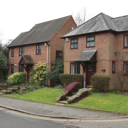 Buy this 2 bed house on Pump Meadow in Great Missenden, HP16 9BB