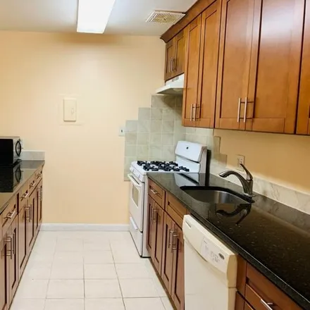 Rent this 1 bed apartment on Parklawn Terrace in North Bethesda, MD 20852