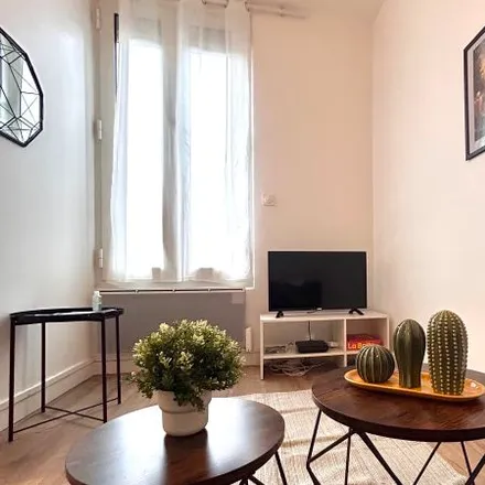 Rent this 2 bed apartment on 21 Rue Guyard Delalain in 93300 Aubervilliers, France