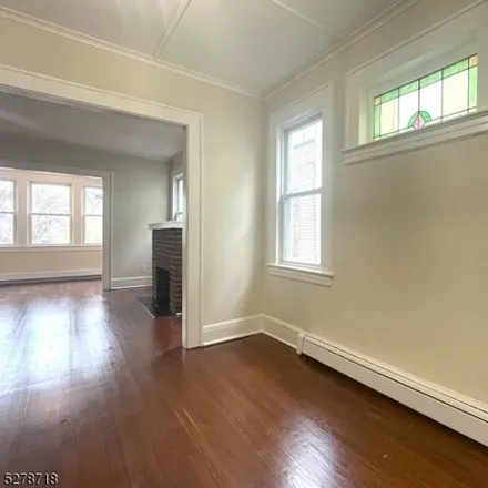 Image 3 - 19 Wilfred Street, Montclair, NJ 07042, USA - Apartment for rent