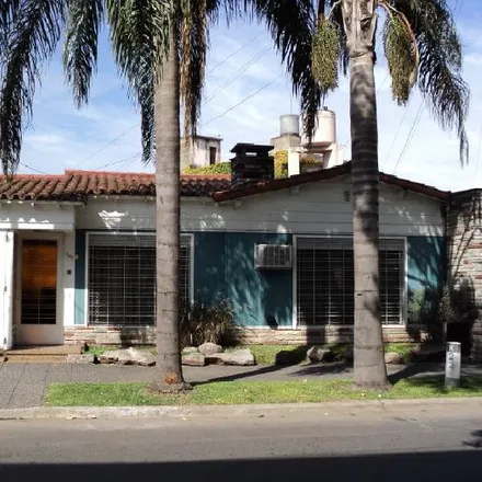 Buy this 2 bed house on Avenida del Libertador 555 in Partido de Morón, B1712 JOB Castelar