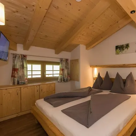 Rent this 4 bed house on WPK Austria in Salzachstraße 9, 5710 Kaprun