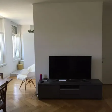 Rent this 3 bed apartment on Praxis Dr. med. Mathieu Marcel in Bahnhofstrasse 43, 4900 Langenthal