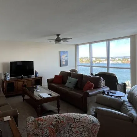 Rent this 2 bed condo on Pensacola