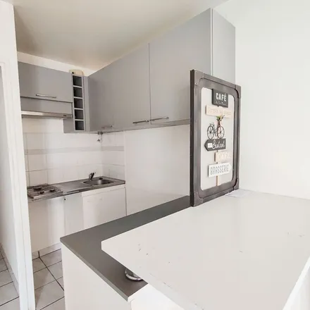 Rent this 2 bed apartment on Adequat Interim in Avenue Honoré Serres, 31000 Toulouse