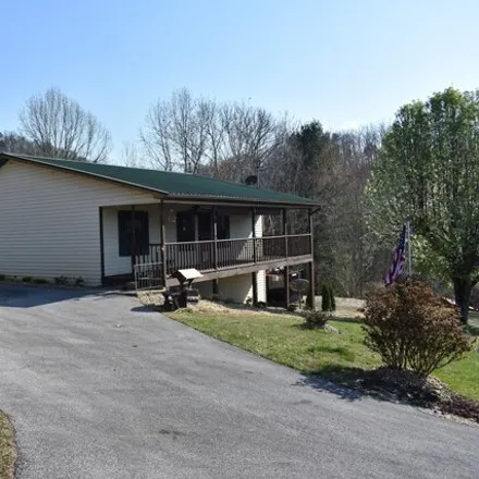 Image 6 - 3030 Engle Town Rd, Sevierville, Tennessee, 37862 - House for sale