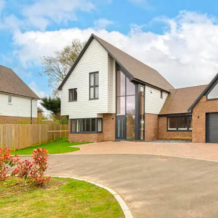 Buy this 5 bed house on Maidstone Road in Sutton Valence, ME17 3GJ