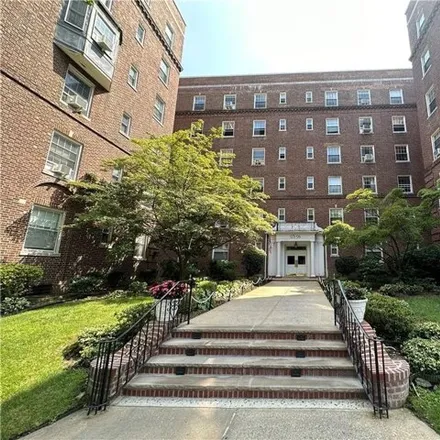 Buy this studio apartment on 175-06 Devonshire Road in New York, NY 11432