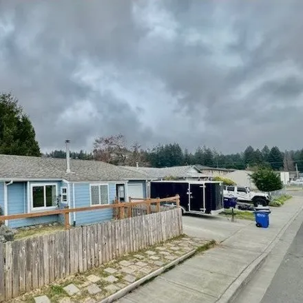 Buy this 3 bed house on 616 Ransom Street in Brookings, OR 97415