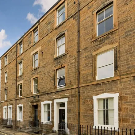 Image 1 - 16 Saxe-Coburg Street, City of Edinburgh, EH3 5BP, United Kingdom - Apartment for rent