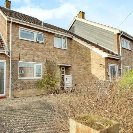 Buy this 3 bed townhouse on 6 Ireton Close in St. Neots, PE19 2JE