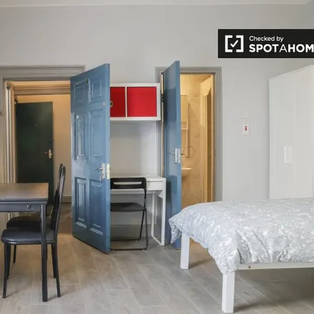 Rent this 11 bed room on Dalymount Park in Saint Peter's Road, Phibsborough