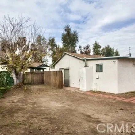 Image 8 - 7060 Baird Avenue, Los Angeles, CA 91335, USA - House for rent