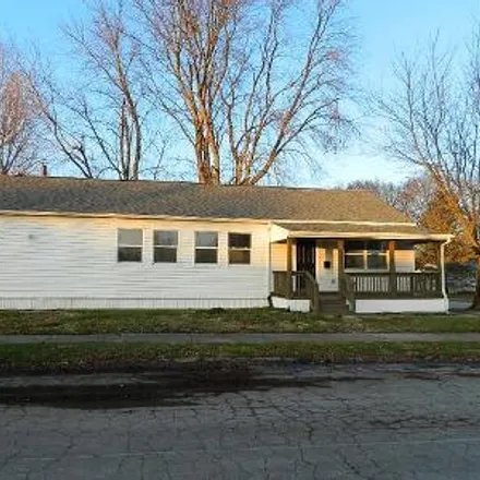 Buy this 4 bed house on 898 Catherine Street in Springfield, OH 45505