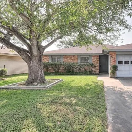 Rent this 3 bed house on 931 Red Poll Circle in Corpus Christi, TX 78418