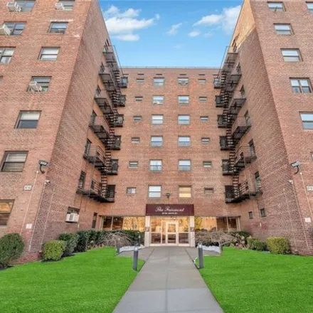 Buy this studio apartment on 87-50 204th Street in New York, NY 11423