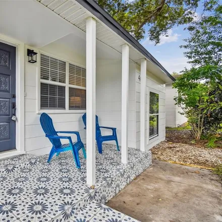 Image 4 - Thorn Howard Academy, 12th Avenue North, Saint Petersburg, FL 33710, USA - House for sale