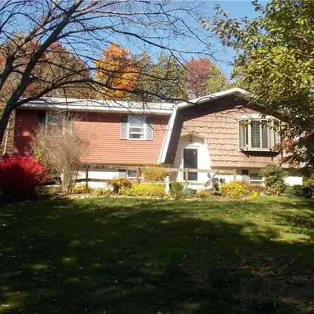 Image 1 - 726 Upper Nis Hollow Drive, Dry Tavern, Mahoning Township, PA 18235, USA - House for sale