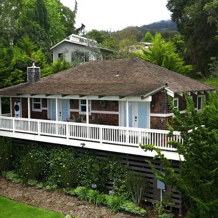 Buy this 1 bed house on 777 Kekaulike Avenue in Maui County, HI 96790