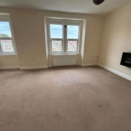 Image 2 - Longton Grove Road, Weston-super-Mare, BS23 1LW, United Kingdom - Apartment for rent