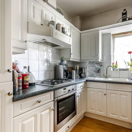 Rent this 1 bed apartment on unnamed road in London, SW18 2LW