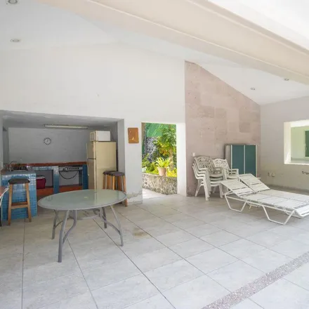 Buy this studio house on Calle Paseo de las Fuentes in Hacienda de las Flores, 62550 Jiutepec