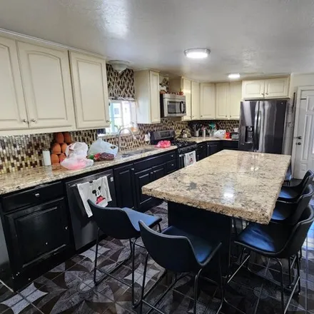 Image 2 - 4276 3425 South, West Valley City, UT 84120, USA - Apartment for sale