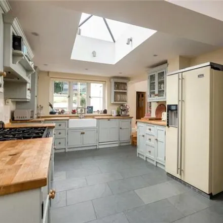 Image 2 - The Dickredge, Steeple Aston, OX25 4RS, United Kingdom - House for sale