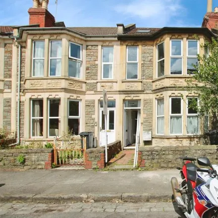 Rent this 7 bed townhouse on 37 Longmead Avenue in Bristol, BS7 8QB