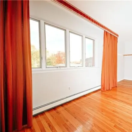 Image 6 - 1840 East 13th Street, New York, NY 11229, USA - Condo for sale