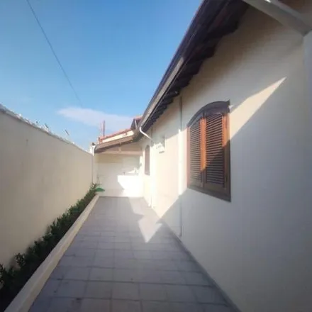 Buy this 3 bed house on Avenida Doutor João Teodoro in Nhô Quim, Piracicaba - SP