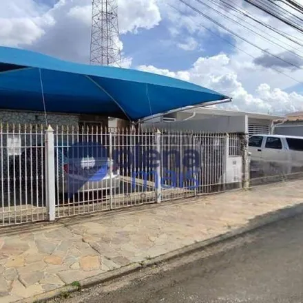Buy this 3 bed house on Rua Professor Jorge Hennings in Jardim Chapadão, Campinas - SP