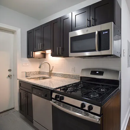 Image 4 - 7742 N Ashland Ave, Unit 1b - Apartment for rent