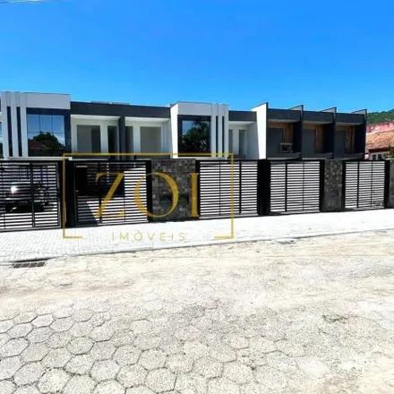 Buy this 2 bed house on Servidão Pacífico in Ponta das Canas, Florianópolis - SC