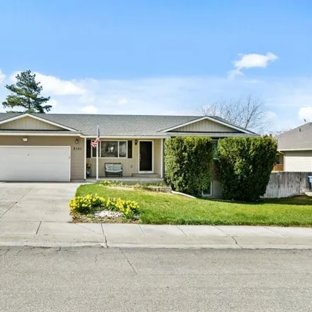 Buy this 5 bed house on 2103 Douglas Street in Pocatello, ID 83201