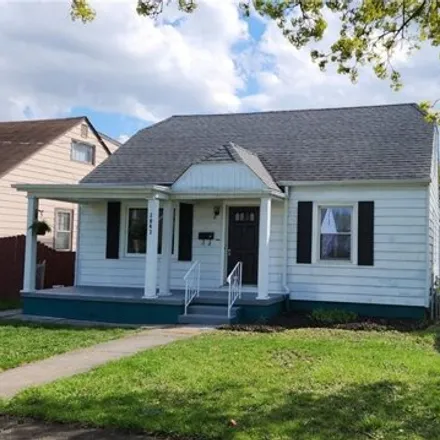 Buy this 3 bed house on 3043 Livingston Avenue in City of Niagara Falls, NY 14303
