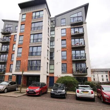 Rent this 2 bed apartment on Midhope Drive in Hutchesontown, Glasgow