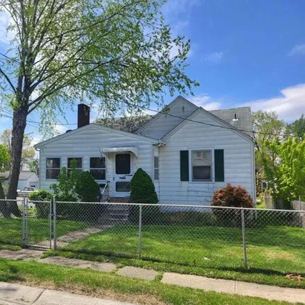 Rent this 3 bed house on 1117 Windsor Avenue in Pleasant Hills, New Castle County