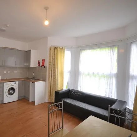 Rent this 1 bed apartment on Eastwood Road in Goodmayes, London