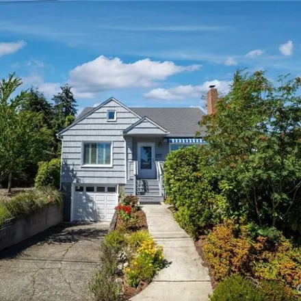 Image 2 - 4201 N 12th St, Tacoma, Washington, 98406 - House for sale