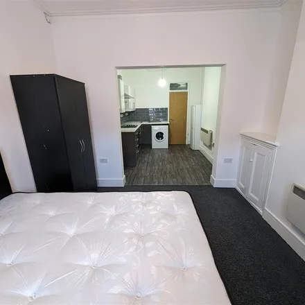 Image 2 - The Mackintosh, Mundy Place, Cardiff, CF24 4BZ, United Kingdom - Apartment for rent